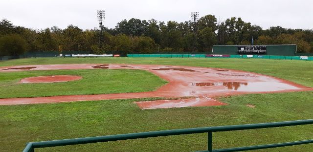 Estadio lluvia